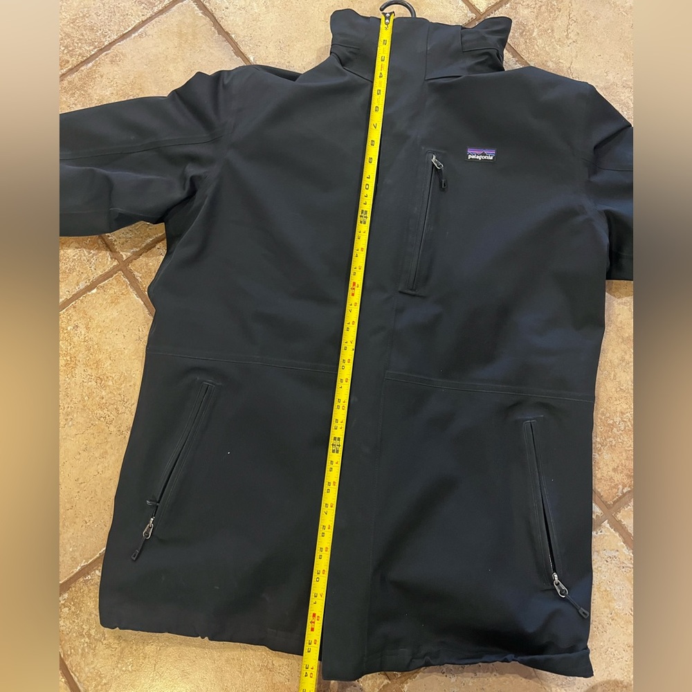 Patagonia Black Men's Ski Snowboard Jacket - Picture 6 of 12